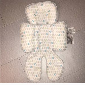 Summer Infant car seat insert